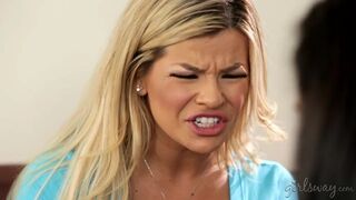 Abby Lee Argentin és Adriana Sephora forró fiatal lesbi játékai