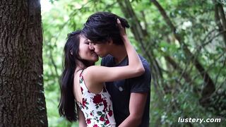 Vad oboázás és brutális közösülés az erdőben