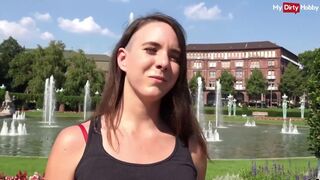 Német turista pipi kültéri anális szeretkezése