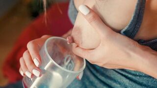 Brittany Andrews és Brandi Love gigászi csöcsű csábítása