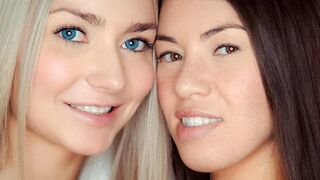 Tiffany Doll mohón falatozik Victoria Puppy lucskos punciján