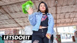 Forró latin amerikai milf xiomara soto olajos kufircolása az úton