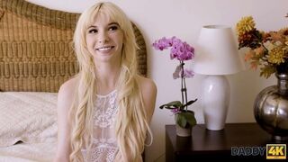 Az vén atya megdugja fia tetszetős menyasszonyát