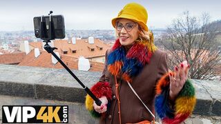 Alvásproblémák ellen forró szeretkezés egy világos szőke milffel