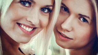 Szépkorú szőkék forró lezbi ölelései Lena Love-val és Violette Pinkkel