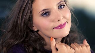 Katya Clover és Mango A forró gyöngéd ölelése