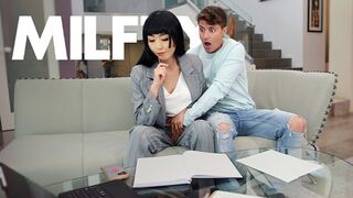 My Remorseful Stepmom Lets Me Touch Her Cunci Because She Forgot About My Birthday - MYLF