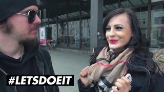 Hümerya ophelia német brúnó lány meglepetésbaszásra kapja a hatalmas popókáját