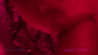 Lana cohen a zuhany alatt cidázza és megbassza, arcára spriccelnek