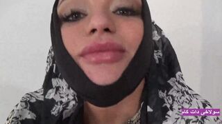 Csábító iráni milfet kefélnek keményen pov-ban