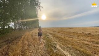 A kolhoz elnöke vagyok, és a legjobb traktorosom megérdemli a dugást