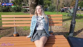 Nyilvános helyen spriccel durván - távirányítós műfallosz áztatja a bugyimat