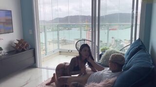 Hajnali orgazmus a brutális faszon