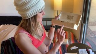 Miss stacy keményen megmutatja műfaszas masztiját!