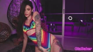Gia_baker ellenállhatatlan tánca és vad masztija webkamerán