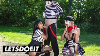 Sexy Street Mimes bemutatja: Szívdöglesztő édeshármas gigászi mellekkel és gigászi farkakkal a LetsDoeIt csatornán