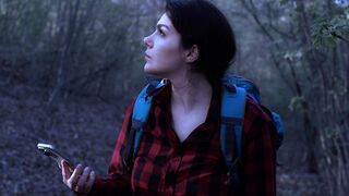 Freeze: Elveszett a Vadonban - Valentina Nappi Időbe Fagyva és Mélytorok Akcióban