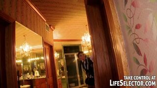 Gyengéd kaland a Life Selector világában: Vad koleszos lányok legelső élményei Isis Taylorral és barátnőivel anális édeshármasban